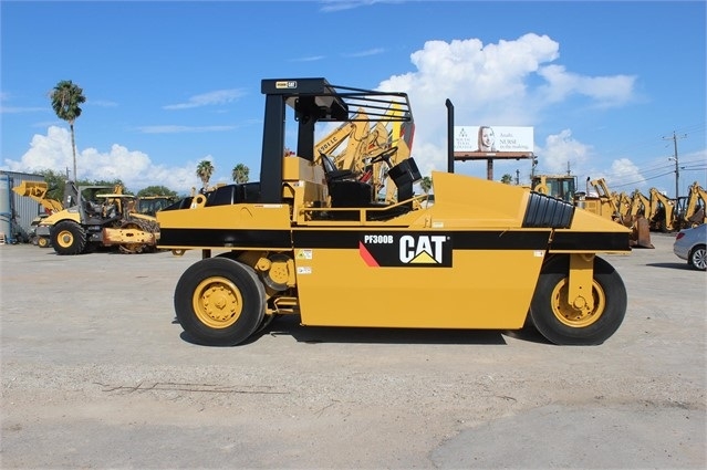 Compactadora Con Llantas Caterpillar PF300B usada en buen estado Ref.: 1490742286942391 No. 2