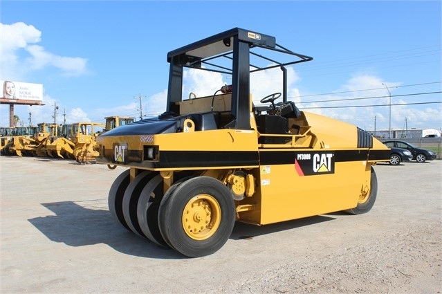 Compactadora Con Llantas Caterpillar PF300B usada en buen estado Ref.: 1490742286942391 No. 3