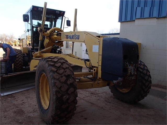 Motoconformadoras Komatsu GD655-3E0 de segunda mano en venta Ref.: 1492465239846807 No. 3