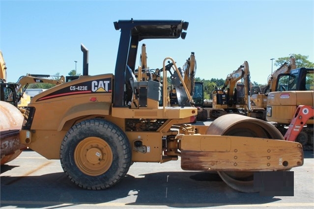 Vibratory Compactors Caterpillar CS-423E