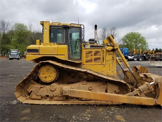 Dozers/tracks Caterpillar D6R