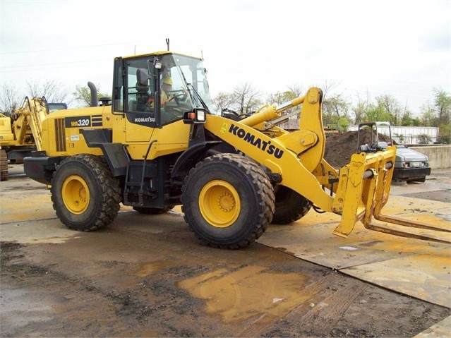 Wheel Loaders Komatsu WA320