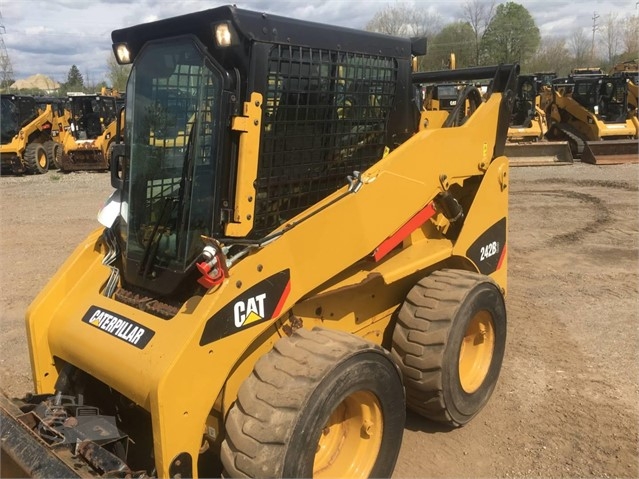 Minicargadores Caterpillar 242B de medio uso en venta Ref.: 1494990051736615 No. 2