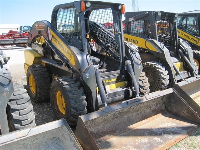 Minicargadores New Holland L225 usada Ref.: 1495569351312530 No. 2