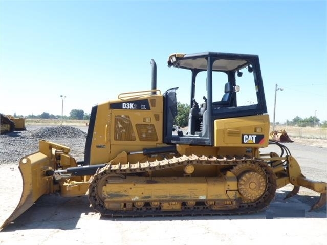 Tractores Sobre Orugas Caterpillar D3K de segunda mano en venta Ref.: 1495662364623250 No. 2