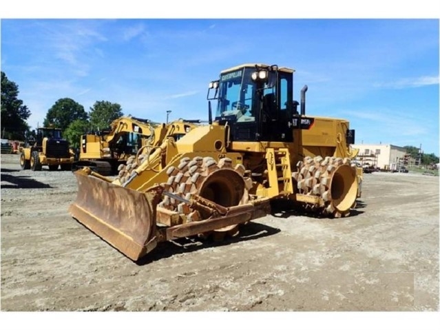 Compactadoras Suelos Y Rellenos Caterpillar 815F en optimas condi Ref.: 1496085270084102 No. 2