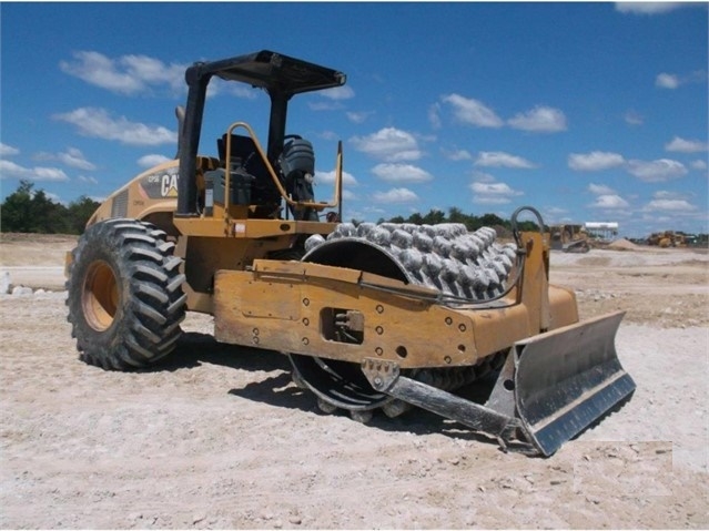 Compactadoras Suelos Y Rellenos Caterpillar CP56