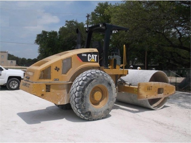 Compactadora Vibratoria Caterpillar CS56 importada  Ref.: 1496103059462499 No. 4