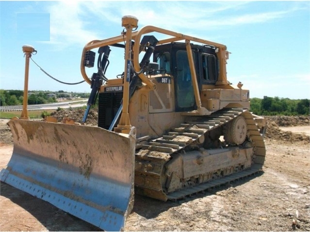 Dozers/tracks Caterpillar D6T