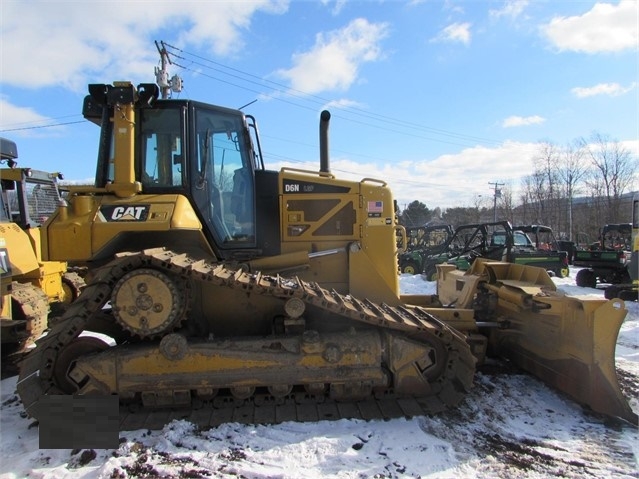 Dozers/tracks Caterpillar D6N