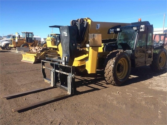 Telehandler Caterpillar TL1255