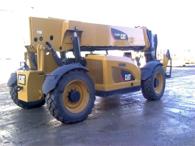 Manipulador Telescopico Caterpillar TL1255 seminueva en venta Ref.: 1496342083732090 No. 3