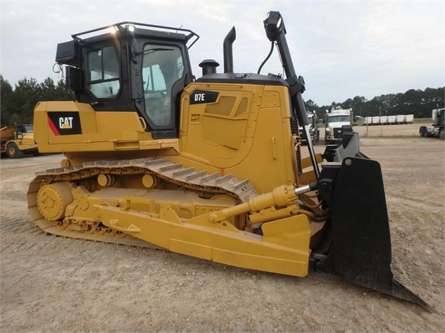 Dozers/tracks Caterpillar D7E