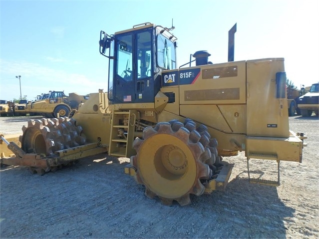 Compactadoras Suelos Y Rellenos Caterpillar 815F seminueva Ref.: 1496786086726741 No. 4