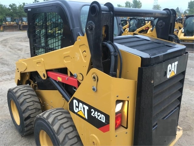 Minicargadores Caterpillar 242 seminueva en perfecto estado Ref.: 1498769622212690 No. 4