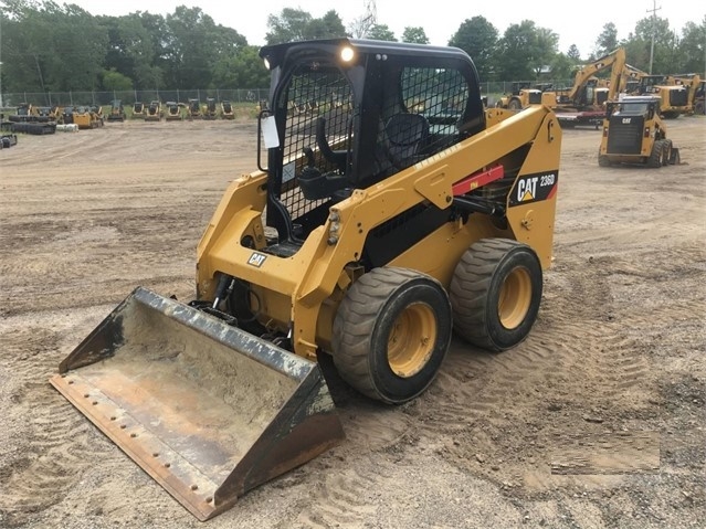 Miniloaders Caterpillar 236