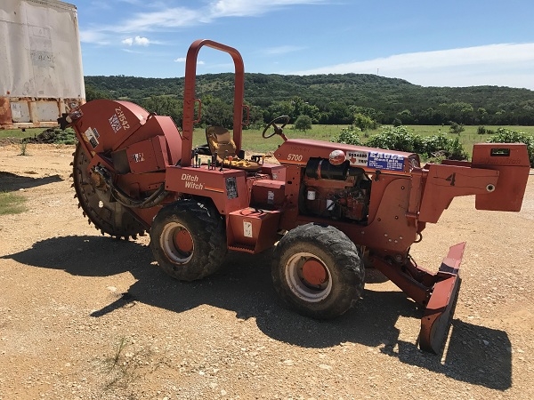 Zanjadora Ditch Witch 5700 importada de segunda mano Ref.: 1501253951570918 No. 2