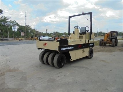 Compactadora Con Llantas Ingersoll-rand PT240R de segunda mano a  Ref.: 1501616356450120 No. 2