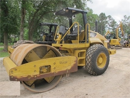 Compactadora Vibratoria Caterpillar CS-563E