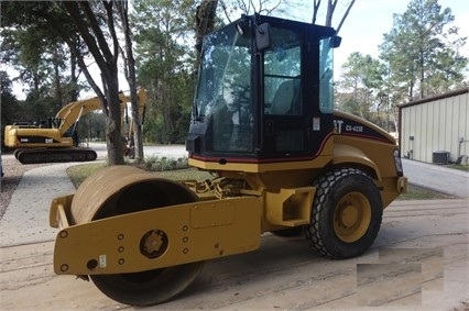 Compactadora Vibratoria Caterpillar CS-423E