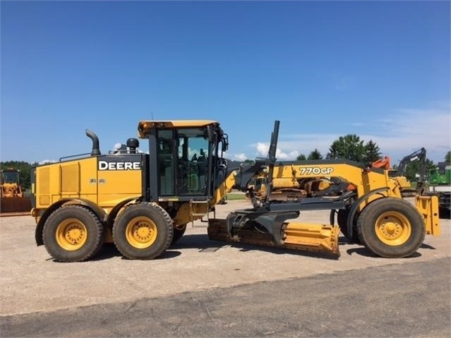 Motoconformadoras Deere 770GP usada a buen precio Ref.: 1502934743069350 No. 4