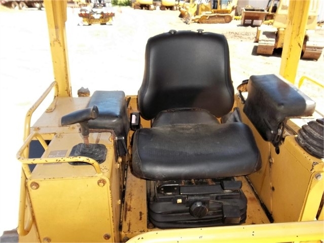 Tractores Sobre Orugas Caterpillar D4C en venta Ref.: 1504198755040579 No. 4