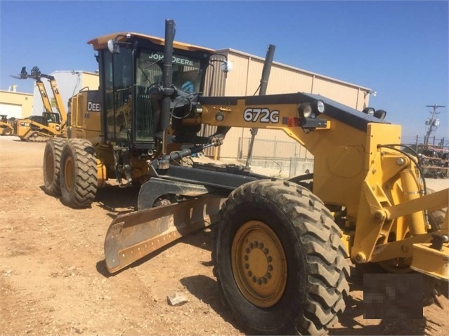 Motoconformadoras Deere 672G