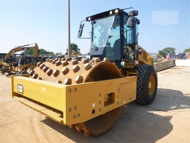 Compactadora Vibratoria Caterpillar CS64 de medio uso en venta Ref.: 1506362780391912 No. 3