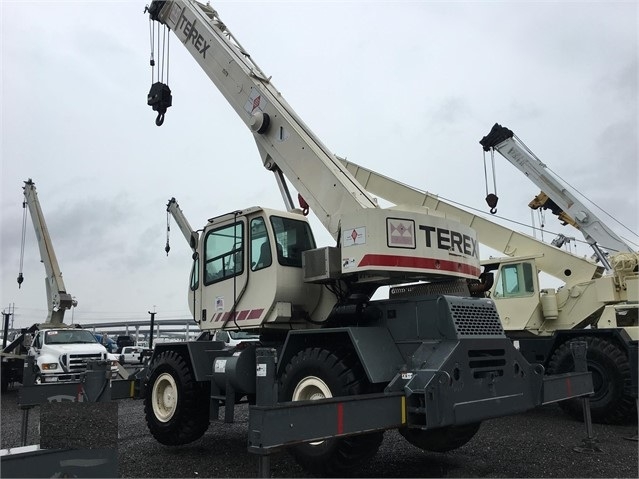 Cranes Terex RT230