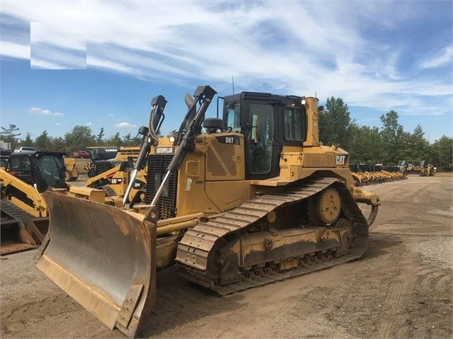 Dozers/tracks Caterpillar D6T