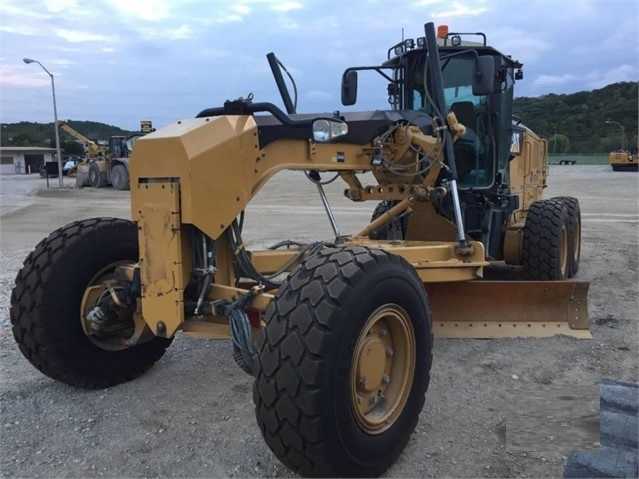 Motoconformadoras Caterpillar 12M2 de medio uso en venta Ref.: 1507578573743871 No. 2