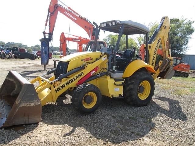 Retroexcavadoras New Holland B95C seminueva en venta Ref.: 1507605102295603 No. 3