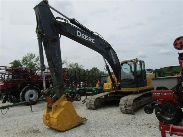 Hydraulic Excavator Deere 200D