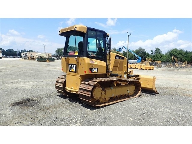 Tractores Sobre Orugas Caterpillar D3K de importacion a la venta Ref.: 1507760507944594 No. 3