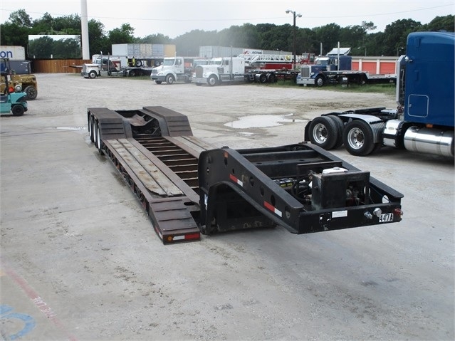 Lowboys Fontaine 50 TON