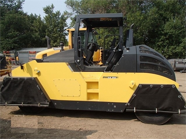 Compactadora Con Llantas Bomag BW24RH en buenas condiciones Ref.: 1509641040122193 No. 2