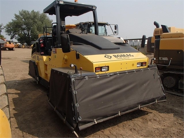 Compactadora Con Llantas Bomag BW24RH en buenas condiciones Ref.: 1509641040122193 No. 3