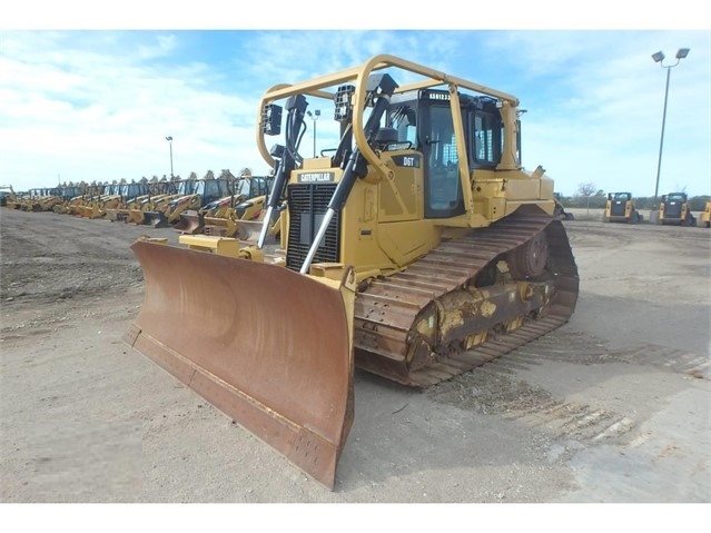 Dozers/tracks Caterpillar D6T