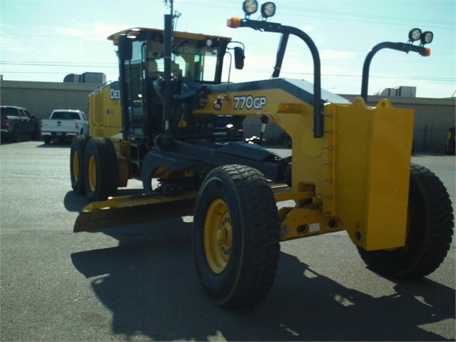 Motoconformadoras Deere 770GP de segunda mano Ref.: 1510268334850976 No. 2