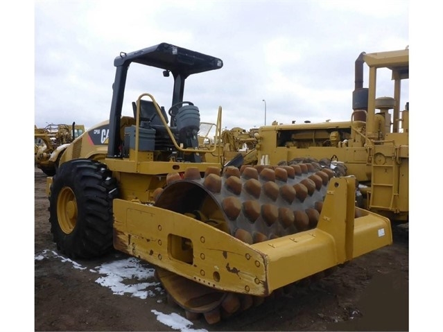 Compactadora Vibratoria Caterpillar CP56