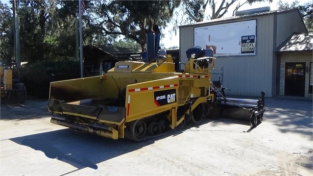 Pavers Caterpillar AP-1055D