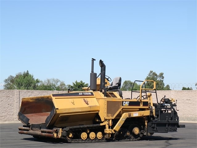 Pavers Caterpillar AP-1050B