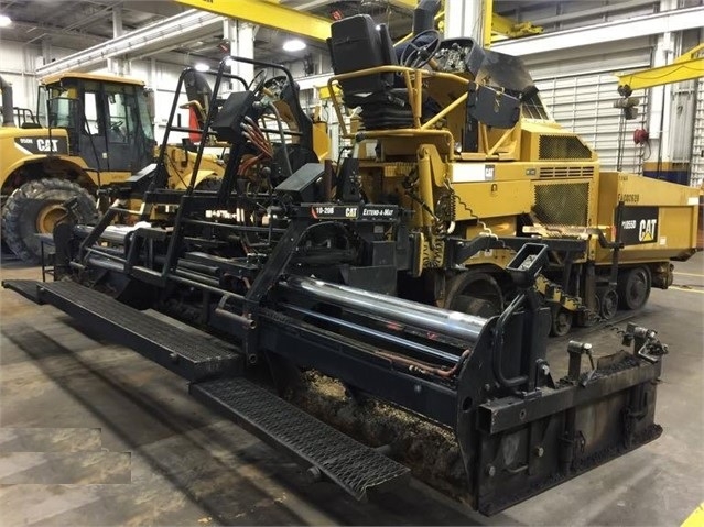 Pavers Caterpillar AP-1055D