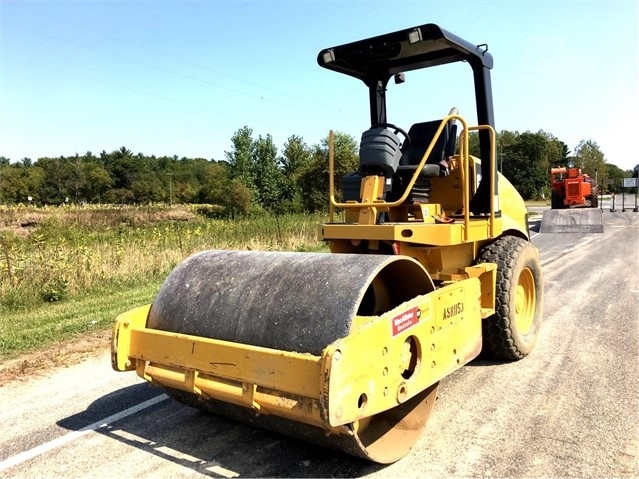 Compactadora Vibratoria Caterpillar CS-433E