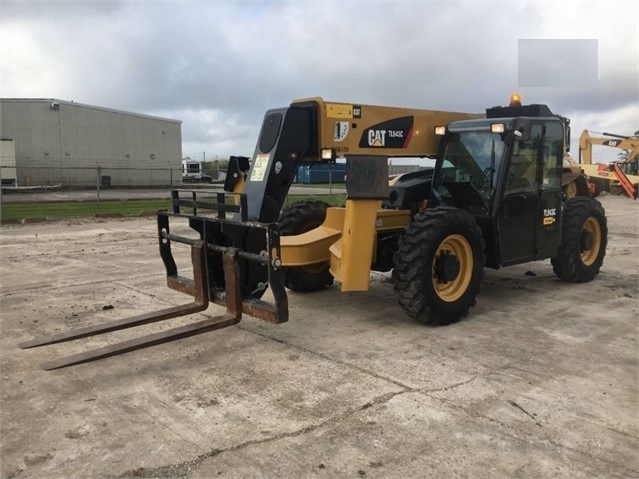 Telehandler Caterpillar TL943