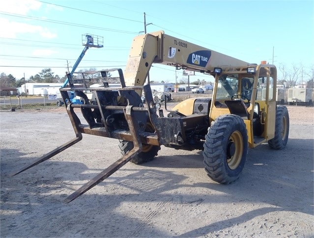 Manipulador Telescopico Caterpillar TL642