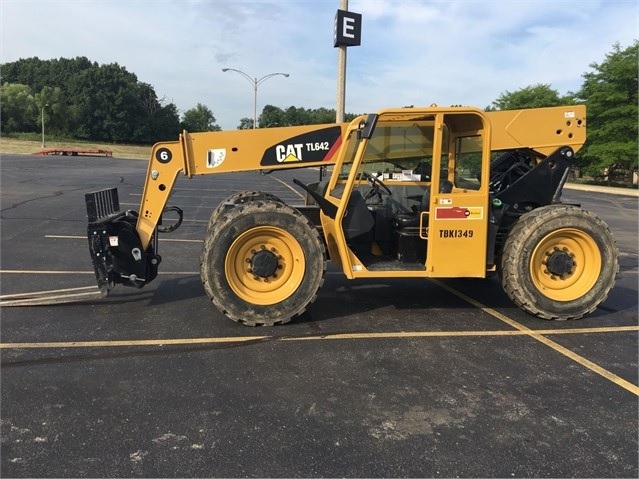 Telehandler Caterpillar TL642