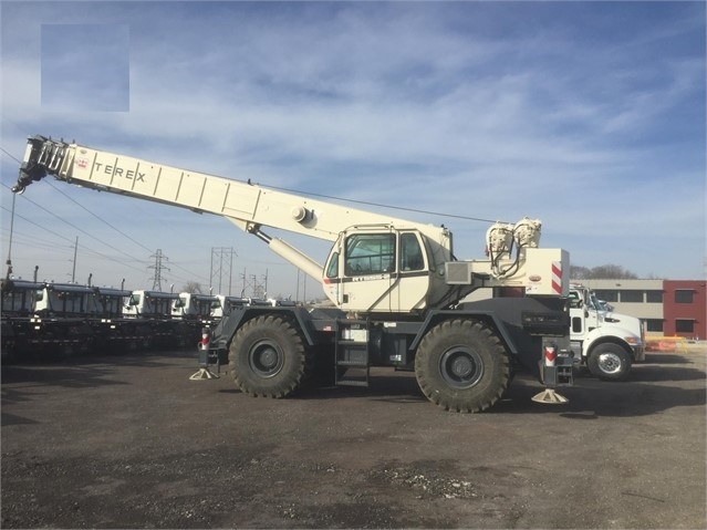 Cranes Terex RT555