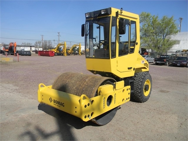 Compactadora Vibratoria Bomag BW145D usada a la venta Ref.: 1519062610009420 No. 3