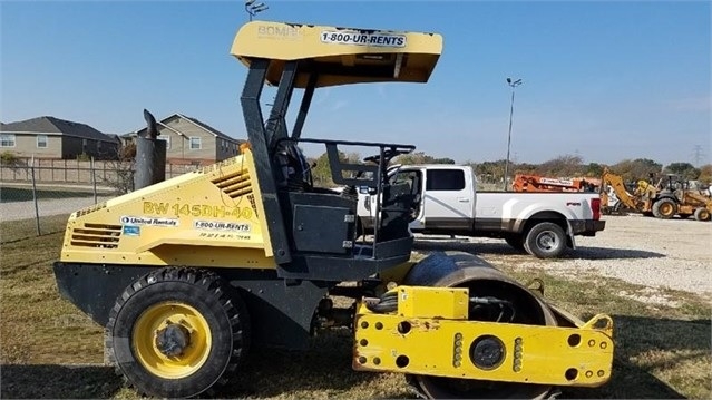 Compactadora Vibratoria Bomag BW145D